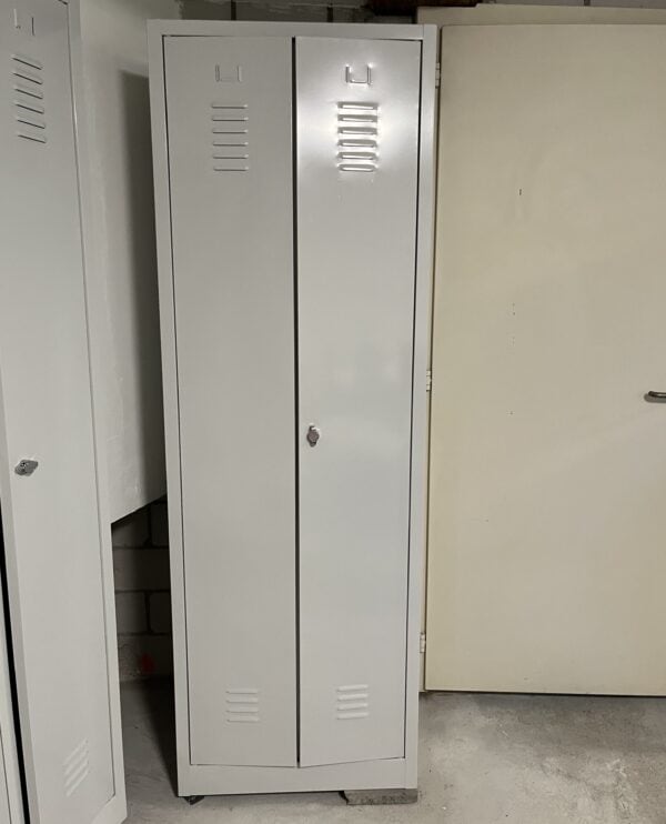 Putzmittelschrank Stahlblech I CHF 390.00 – Bild 3