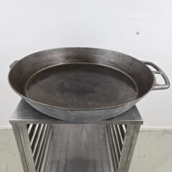 Gusseisenpfanne Ø 89 x H 12 cm, 42.5 kg