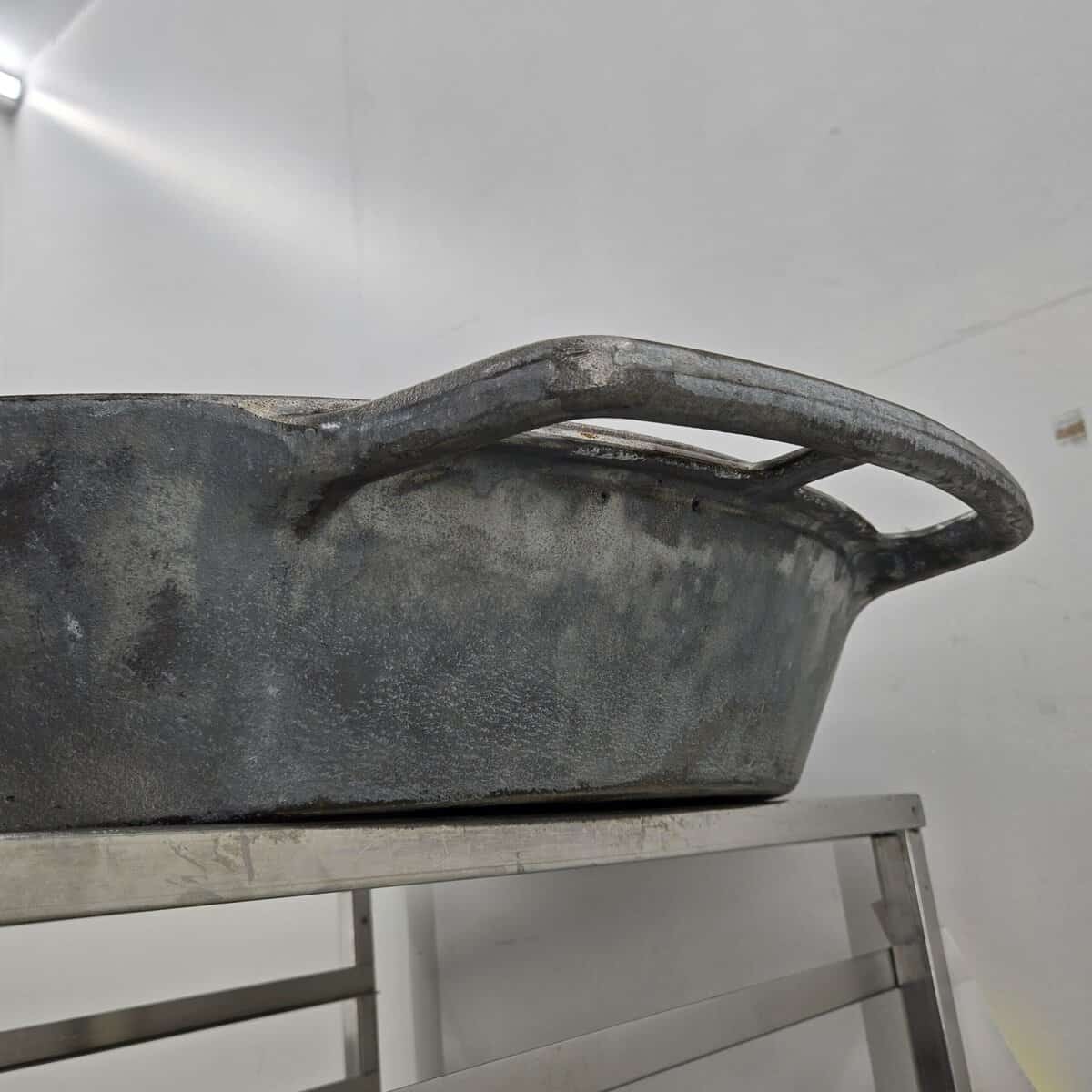 Gusseisenpfanne Ø 79 x H 12 cm, 42.5 kg – Bild 2