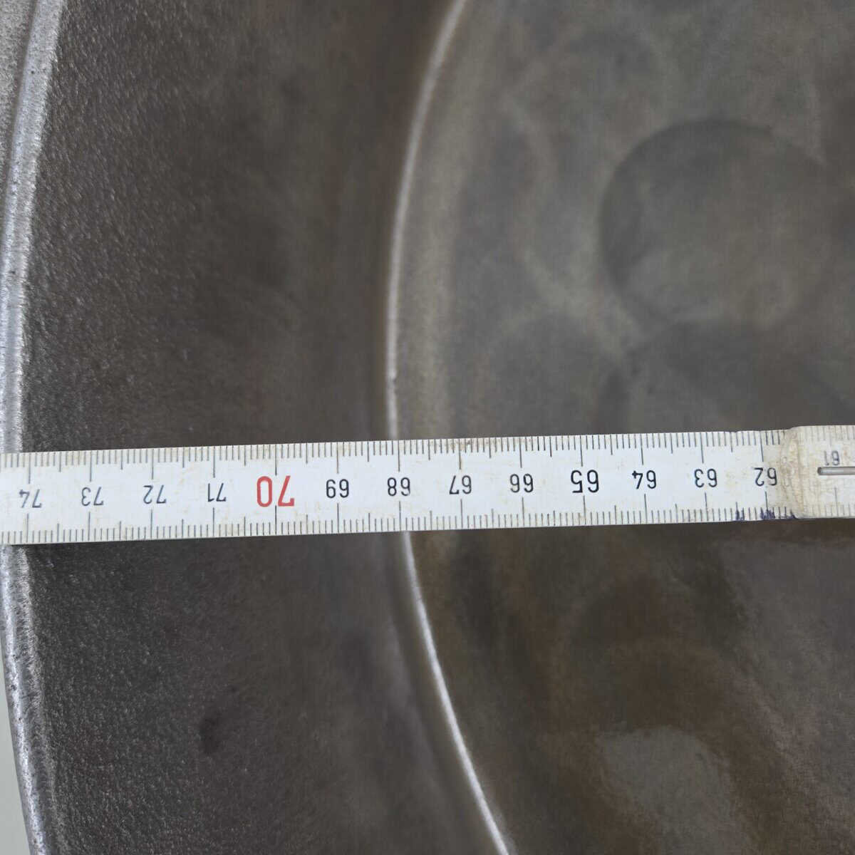 Gusseisenpfanne Ø 79 x H 12 cm, 42.5 kg – Bild 5