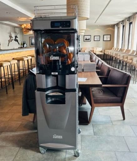 Orangenpresse Zumex auf Podium - Versatile pro Podium 230V, 380W, 89.5kg – Bild 2