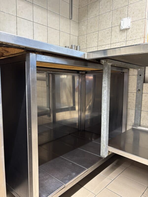Haubenspülmaschine Meiko EcoStar 545 inkl. Zu- und Wegführtisch – Bild 7