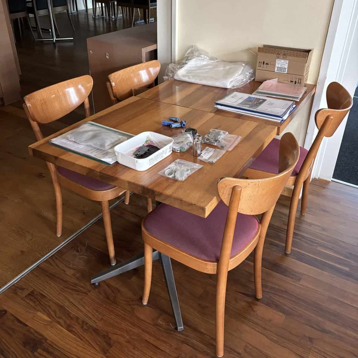 Stuhl Buche mit Stoffsitzpolster I 32 STK für CHF 990.00 – Bild 3