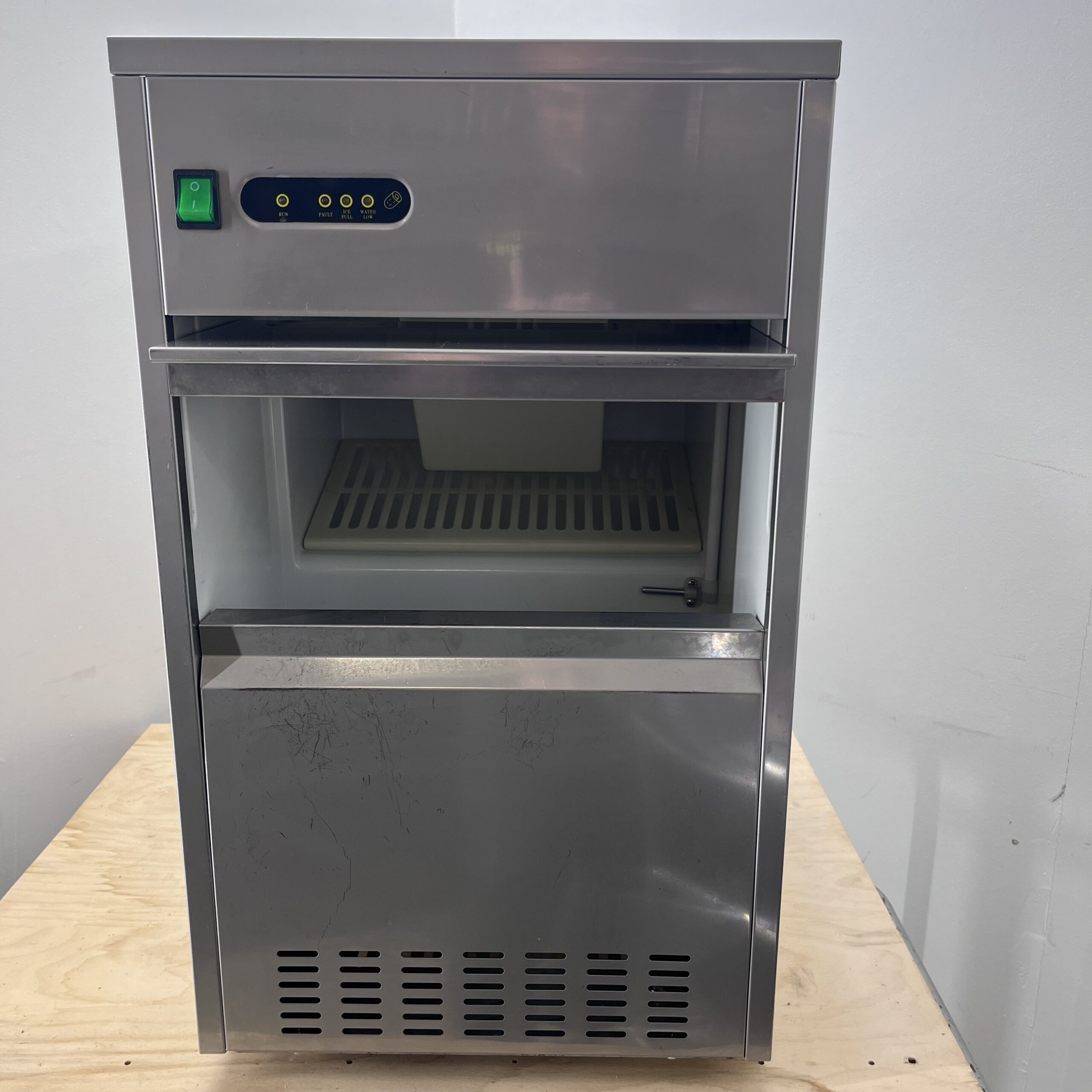 Eiswürfelmaschine Icebull – Bild 3