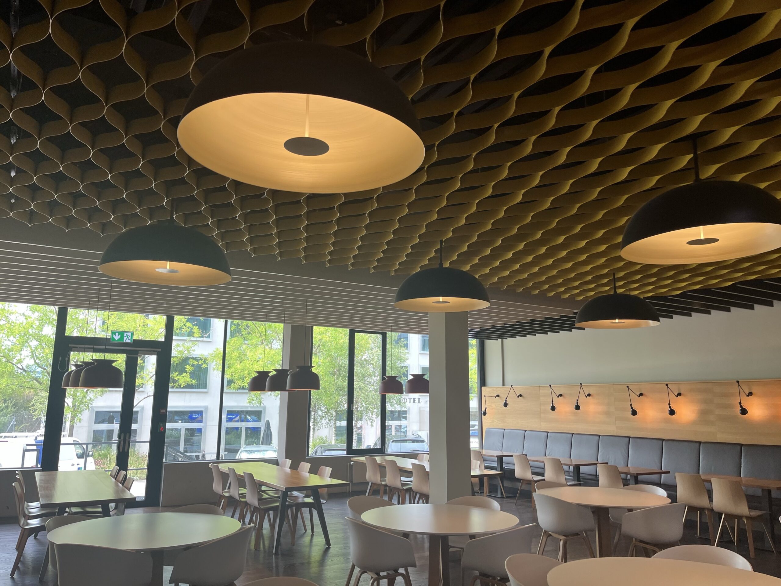 Hängeleuchte Peters Design Graubraun/Perl Metal