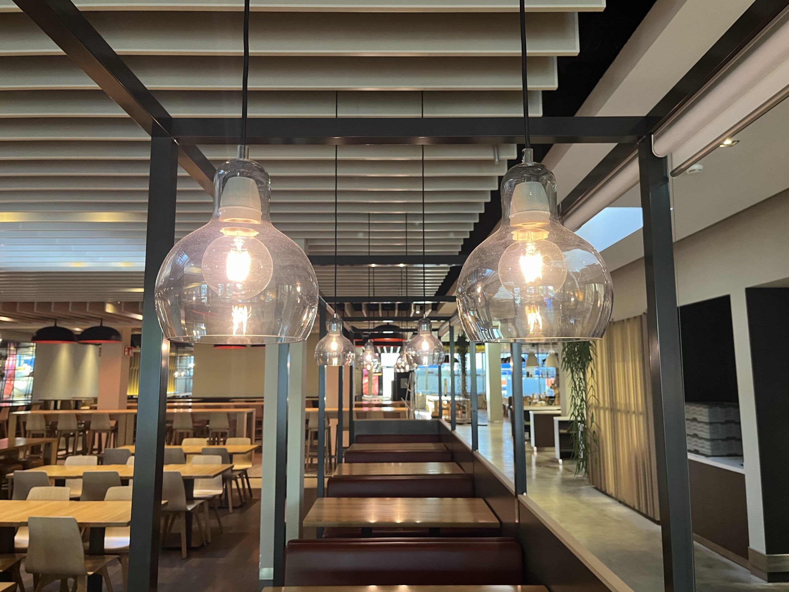 Hängeleuchte Mega Bulb von &Tradition
