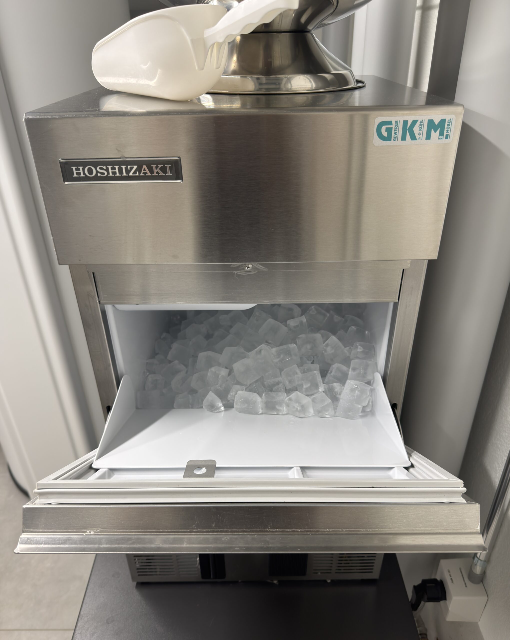 Eiswürfelmaschine Hoshizaki I CHF 1'190.00 – Bild 2