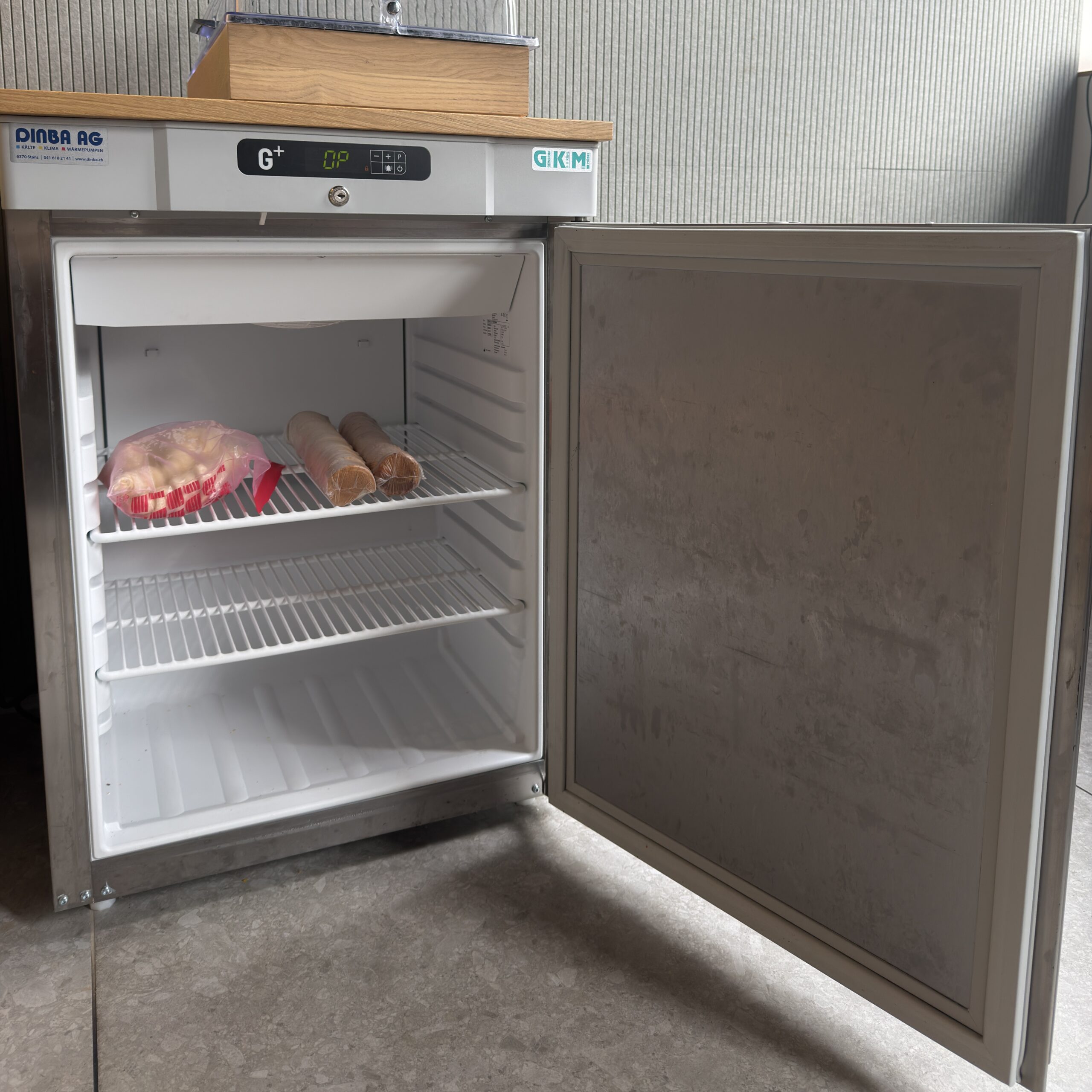 Tiefkühlschrank GKM F-200-S Compact I CHF 999.00 – Bild 2